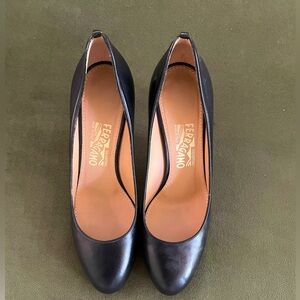 Salvatore ferragamo heels size 6.5